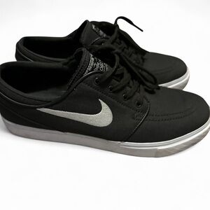 Nike SB Janoski